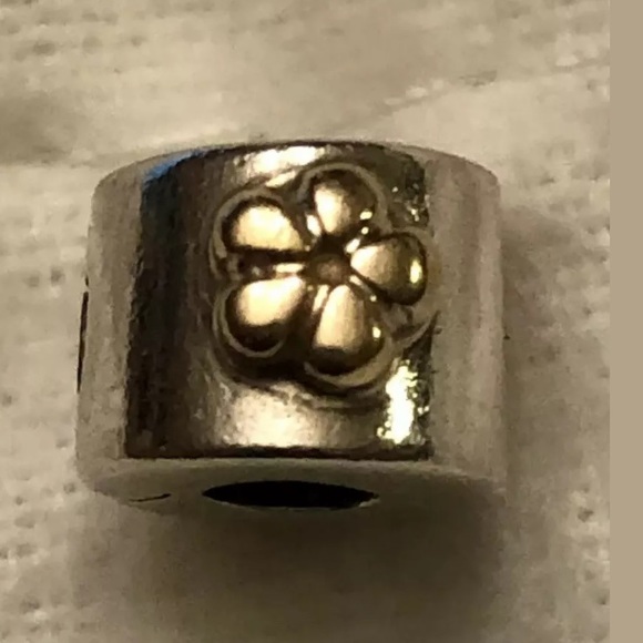 PANDORA Buttercup Flower Clip Charm 14K/925 Retd